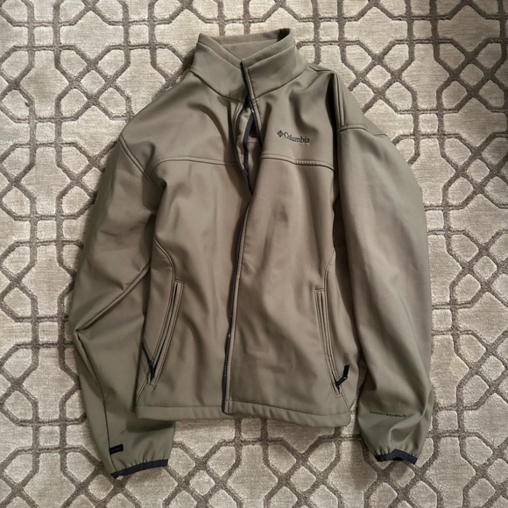 Columbia Men's Khaki Performance Jacket